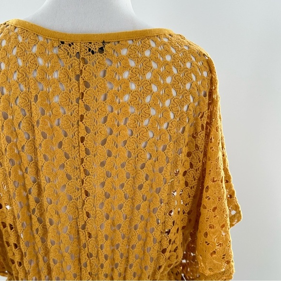 Love to love juniors sweater size M mustard, crochet flowy sleeves boho - Picture 7 of 11